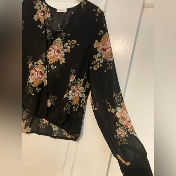 Mind code women’s blouse - Picture 4 of 10